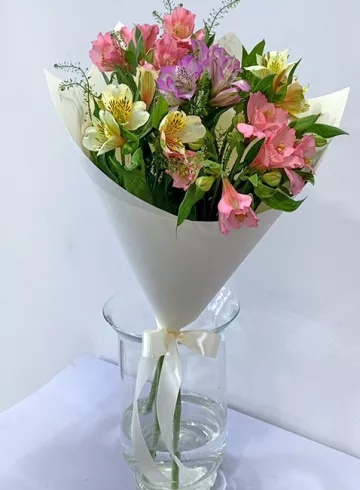 Букет «Смайлик» от интернет-магазина цветов в 