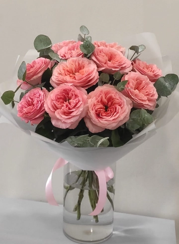 Букет с пионовидной розой  от интернет-магазина цветов в 