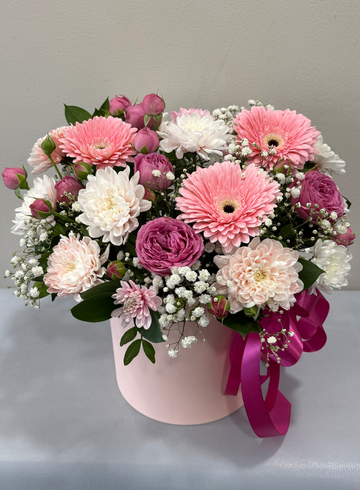 Композиция из нежных цветов от интернет-магазина цветов в 