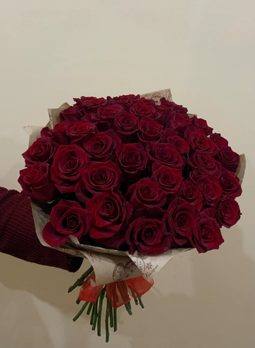 Романтика 31 роза от интернет-магазина цветов в 