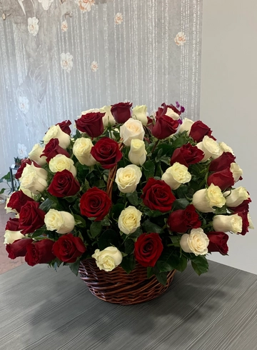 101 Роза в корзине  от интернет-магазина цветов в 