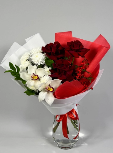 Букет &laquo;Люблю тебя&raquo;  от интернет-магазина цветов в 